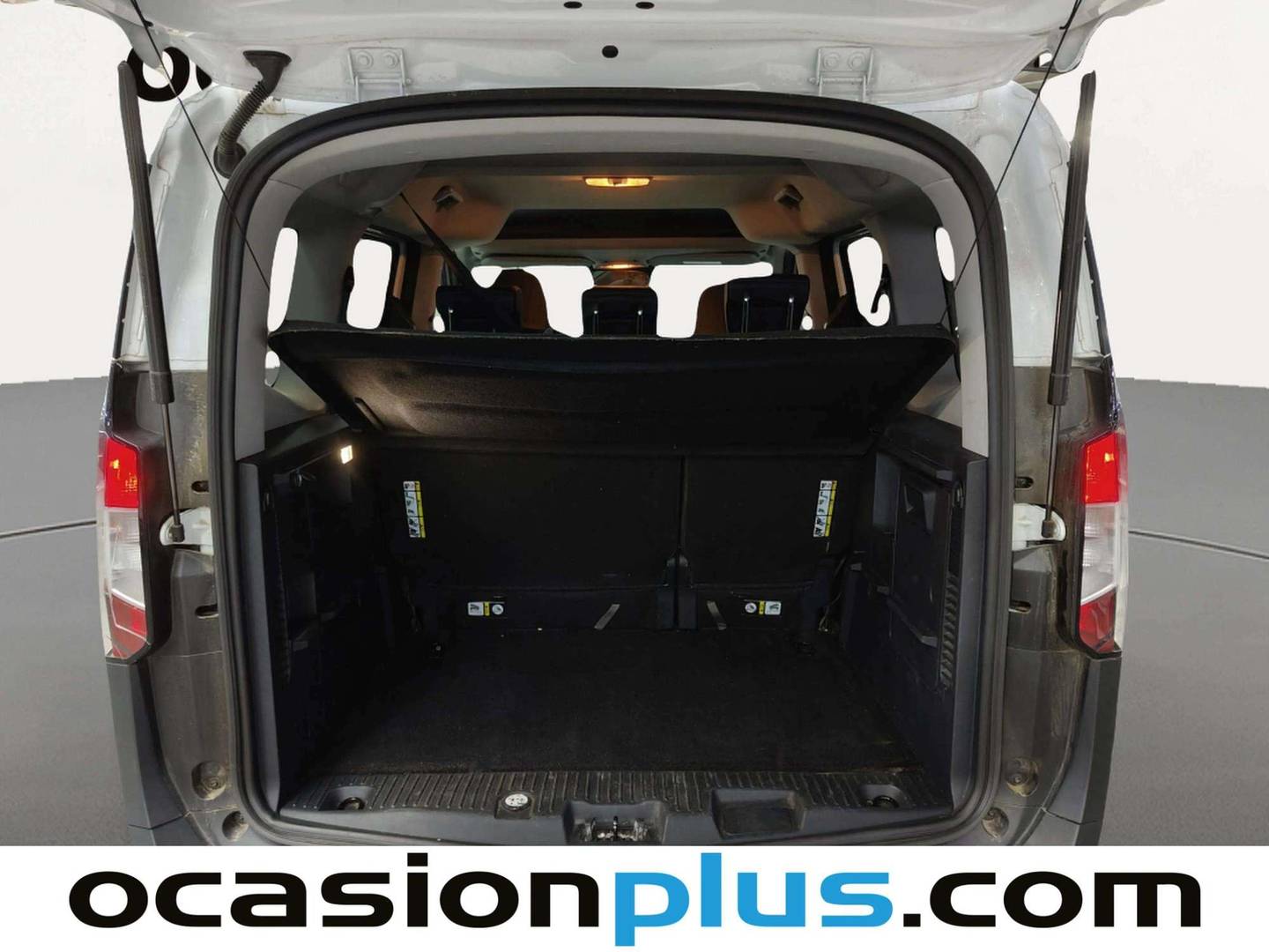 Fotos maletero Ford Tourneo Courier Ford Tourneo Courier 1.0 Ecoboost Active (125 CV)