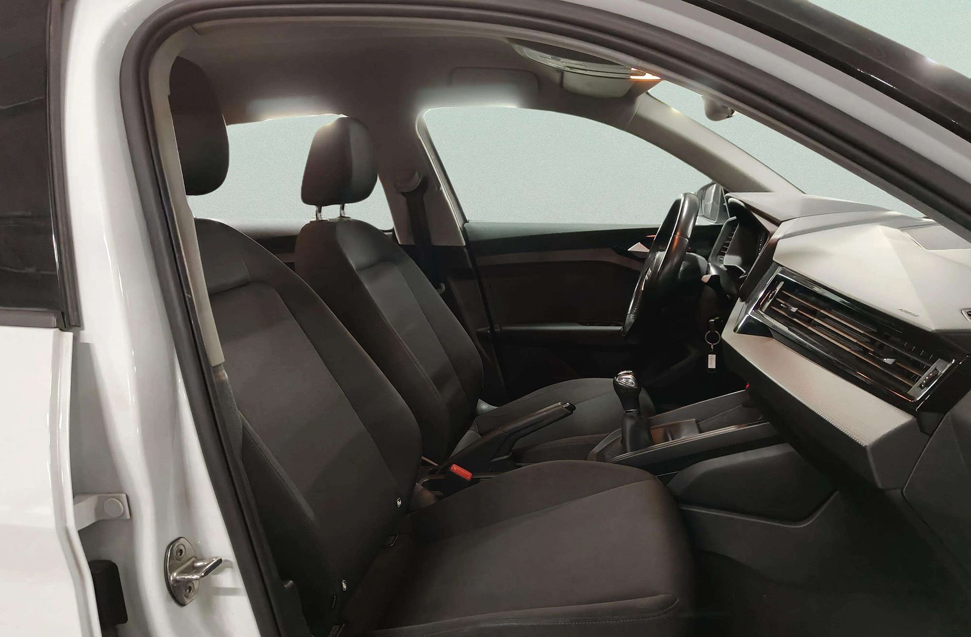 Audi A1 Sportback Advanced 30 TFSI - foto 16