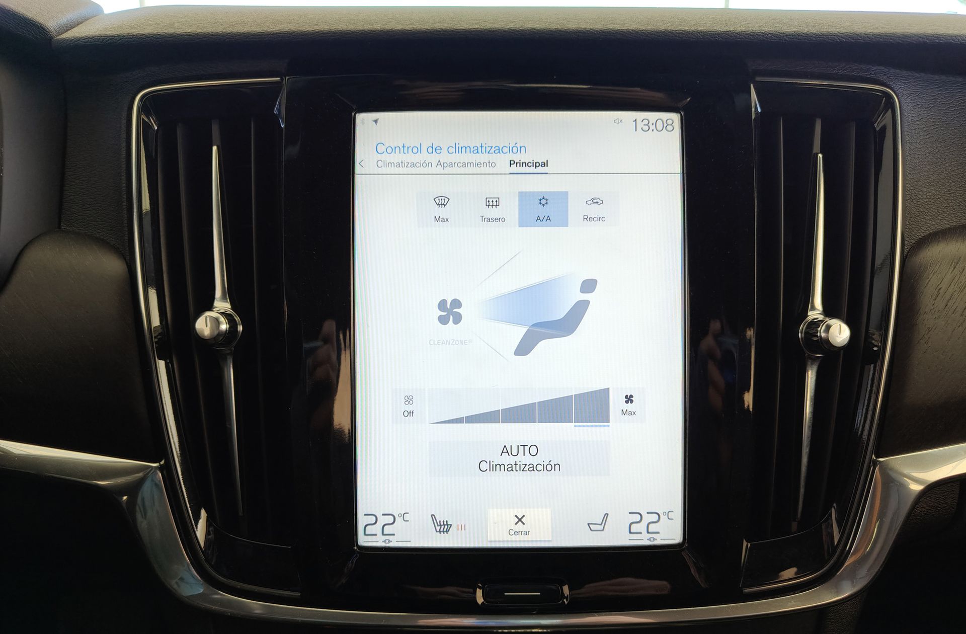 Volvo V90 D5 AWD - foto 38