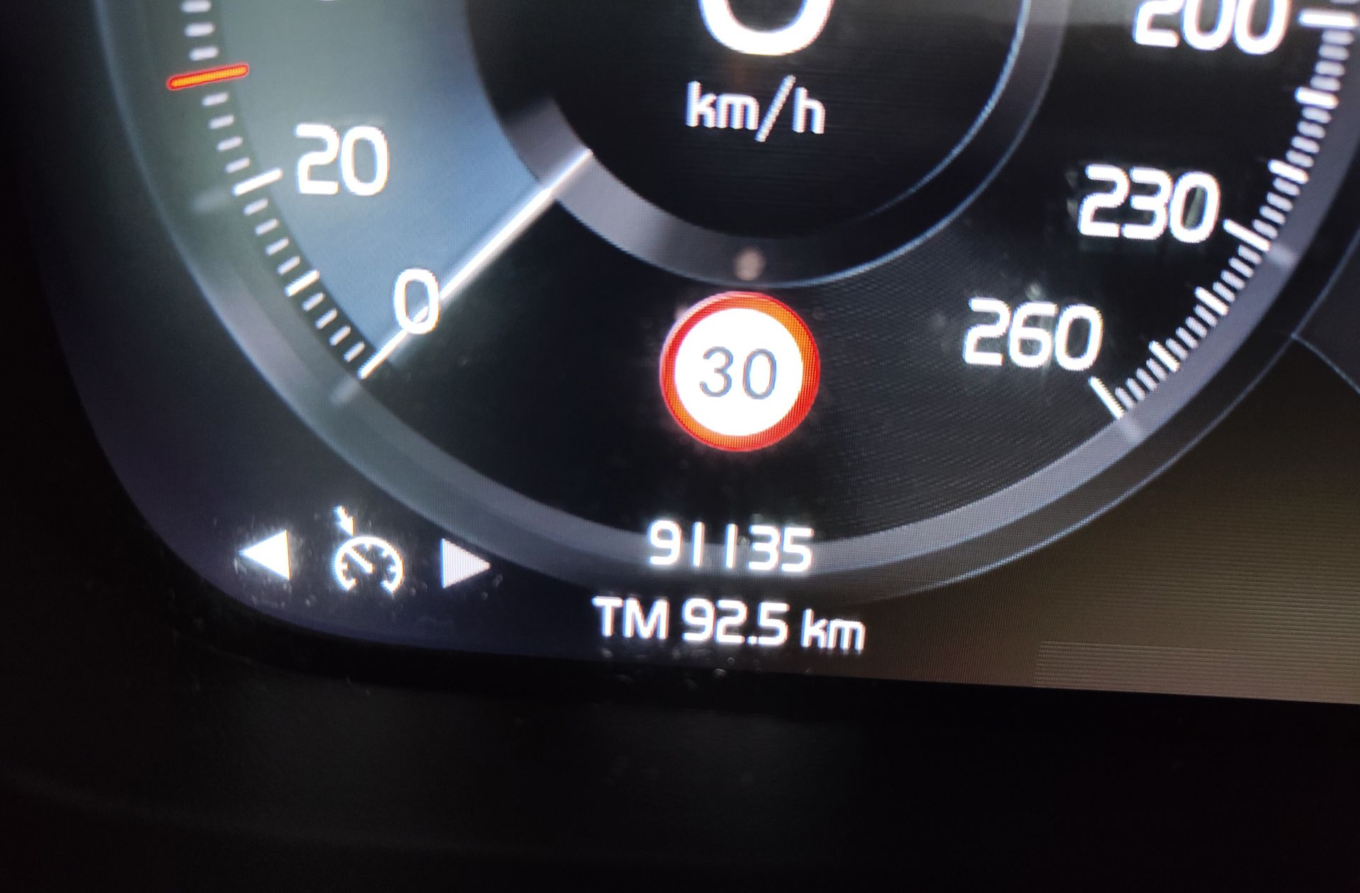 Volvo XC40 D3 Business Plus AWD - foto 10