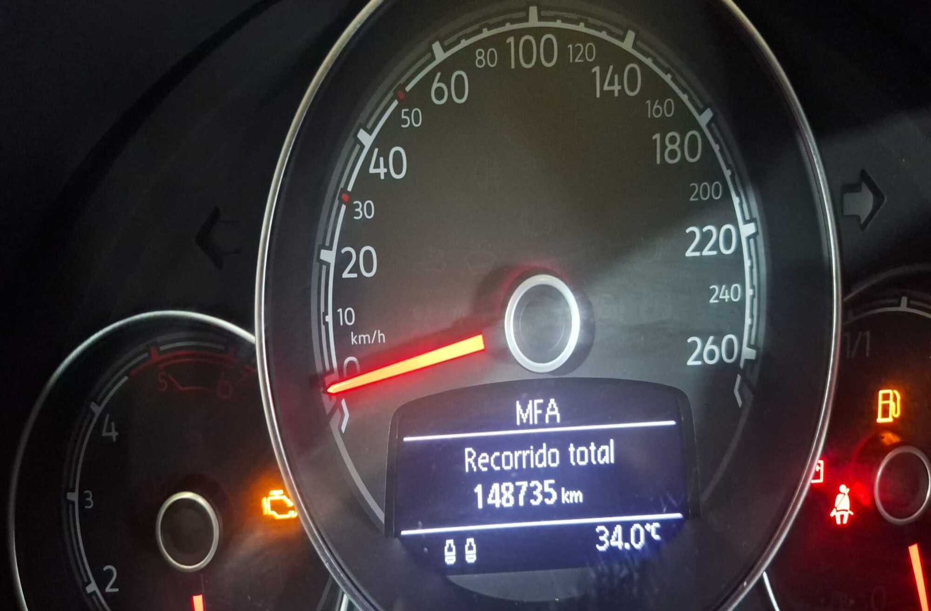 Volkswagen Beetle Cabrio Design 2.0 TDI BMT - foto 8