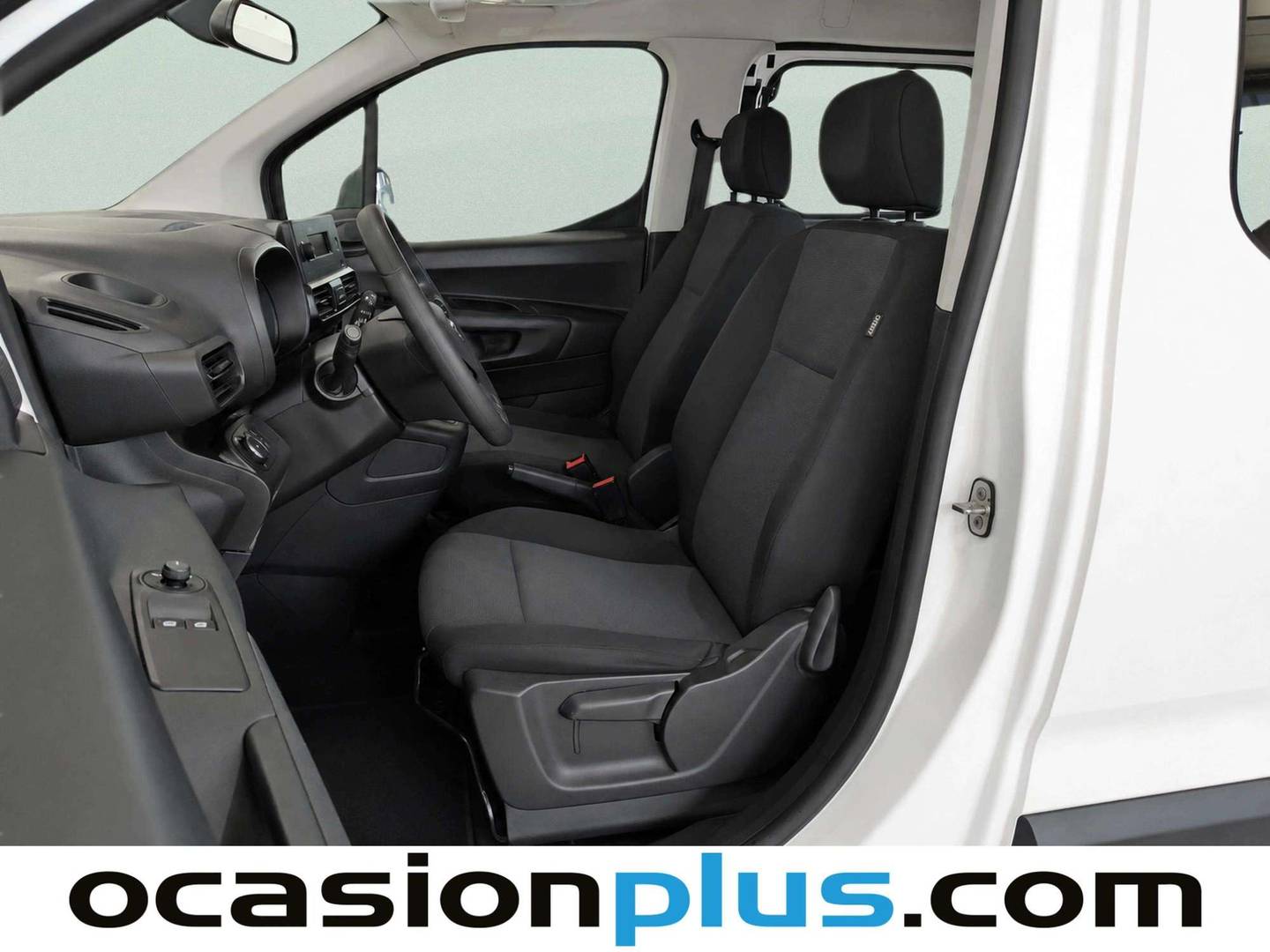 Foto asientos delanteros Opel Combo Life Opel Combo Life 1.5 TD S&S Expression L (102 CV)