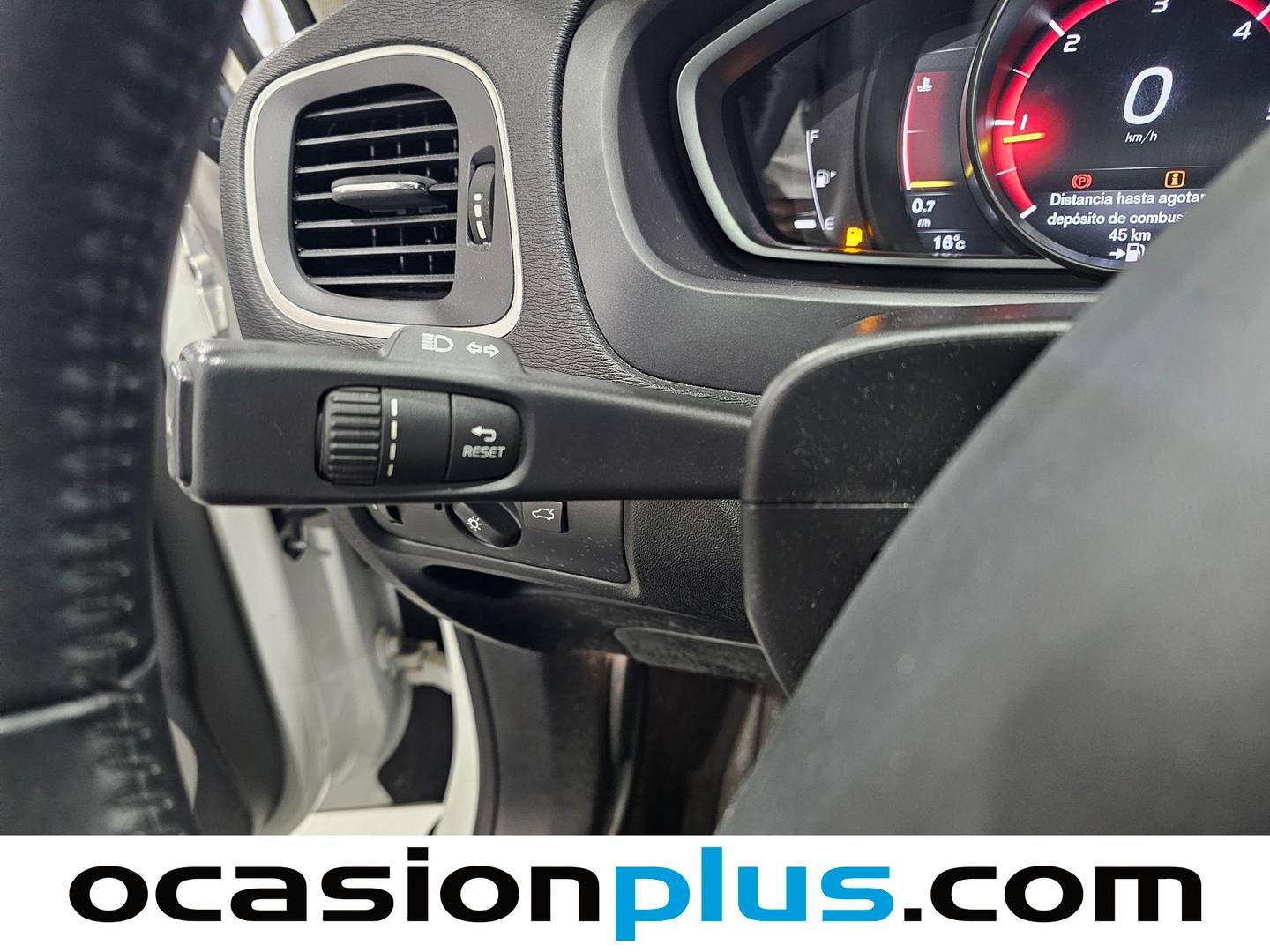 Foto Volvo V40 Cross Country Volvo V40 Cross Country D2 Plus (120 CV)