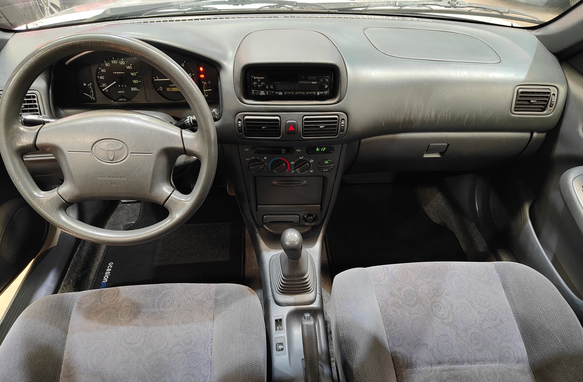 Toyota Corolla 2.0D Linea Terra AC Coupe - foto 6