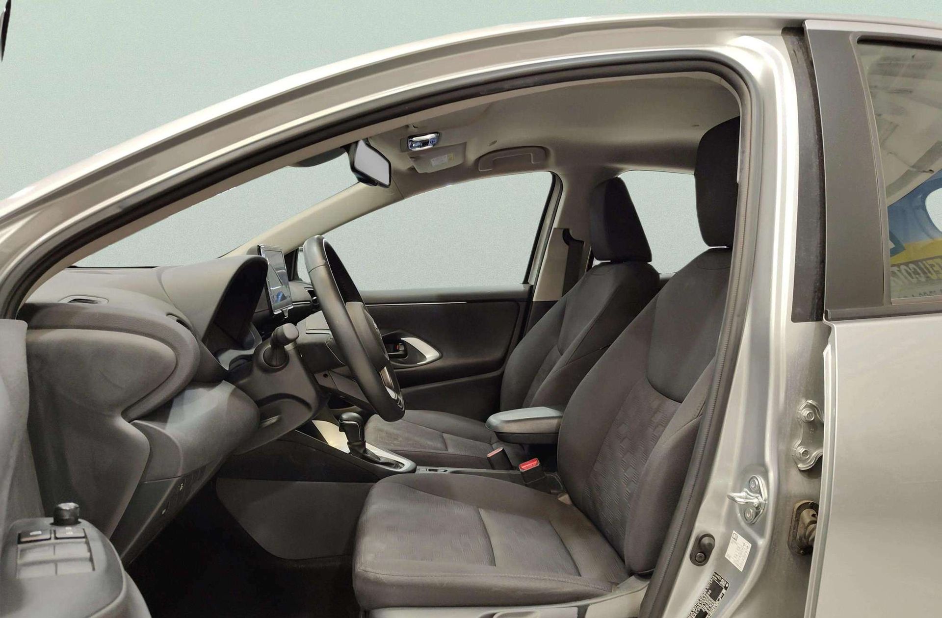 Toyota Yaris 120H Active Plus - foto 10