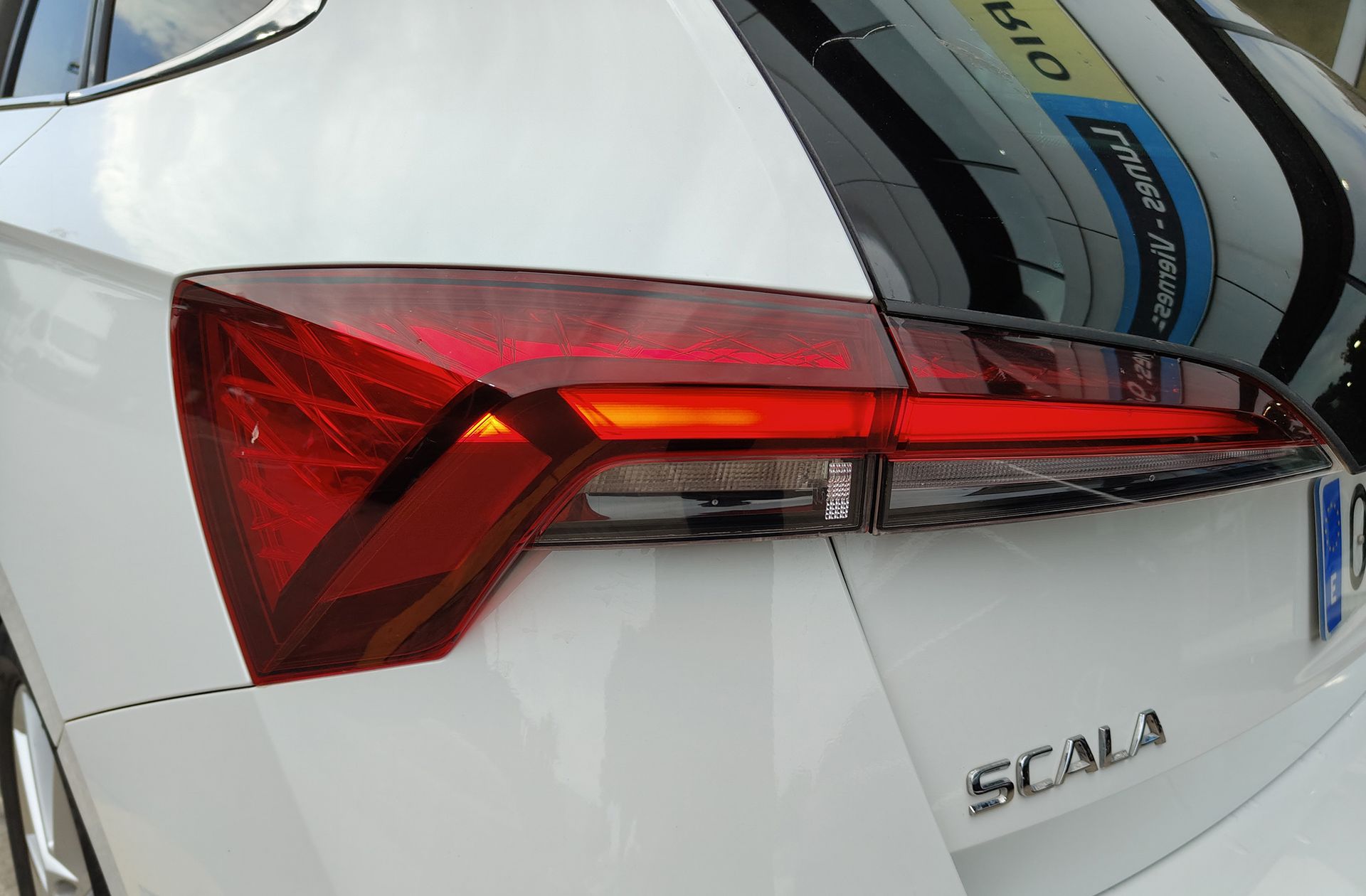 Škoda Scala 1.0 TSI Selection - foto 15