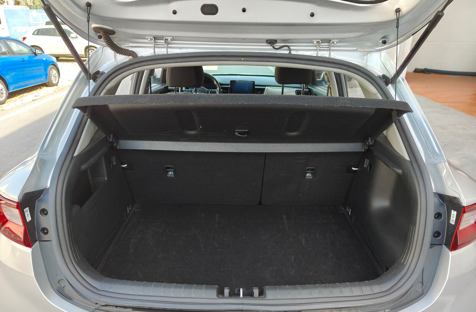 Kia Stonic 1.0 T-GDi Drive DCT - foto 18