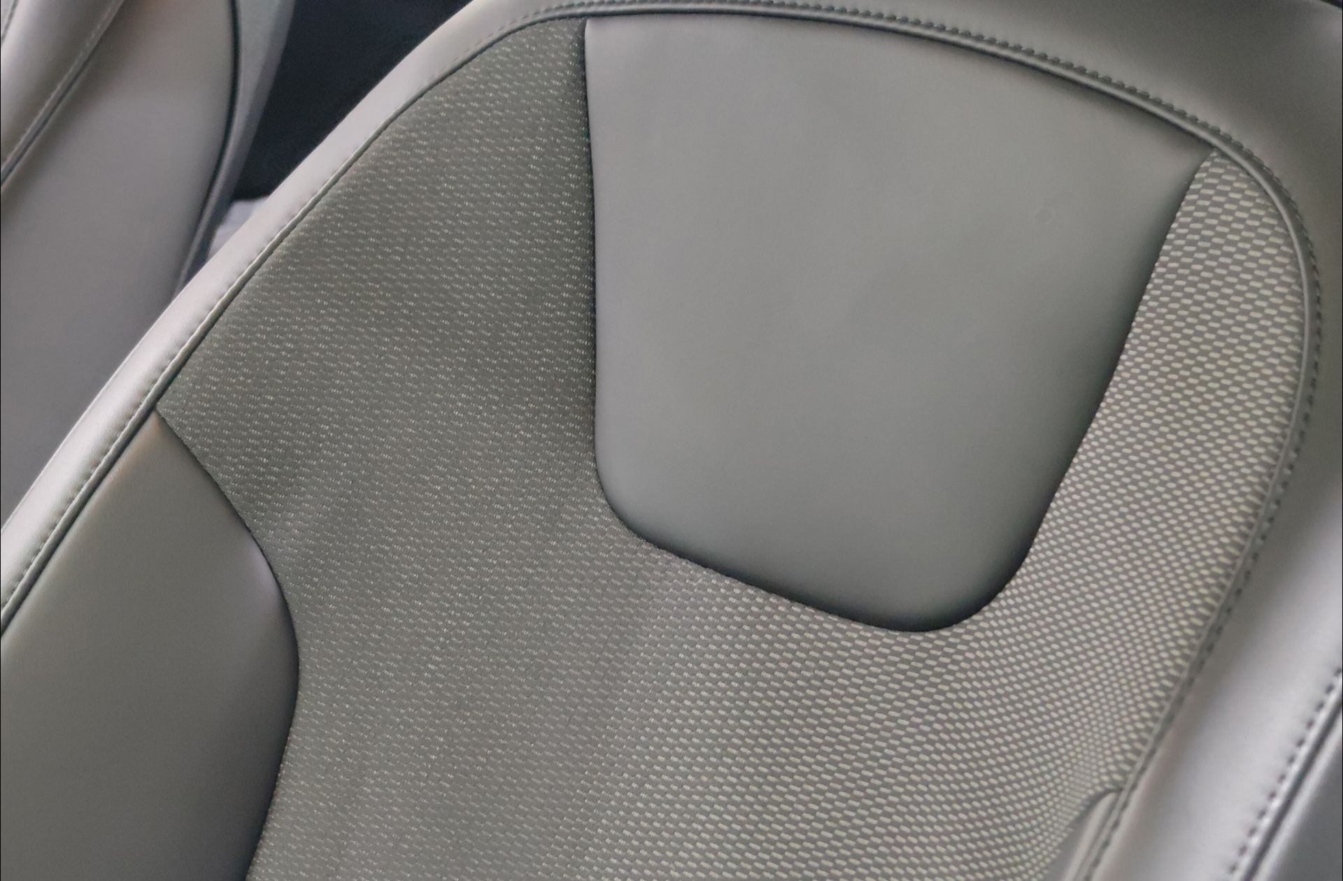 Kia Niro 1.6 GDi HEV Drive - foto 6