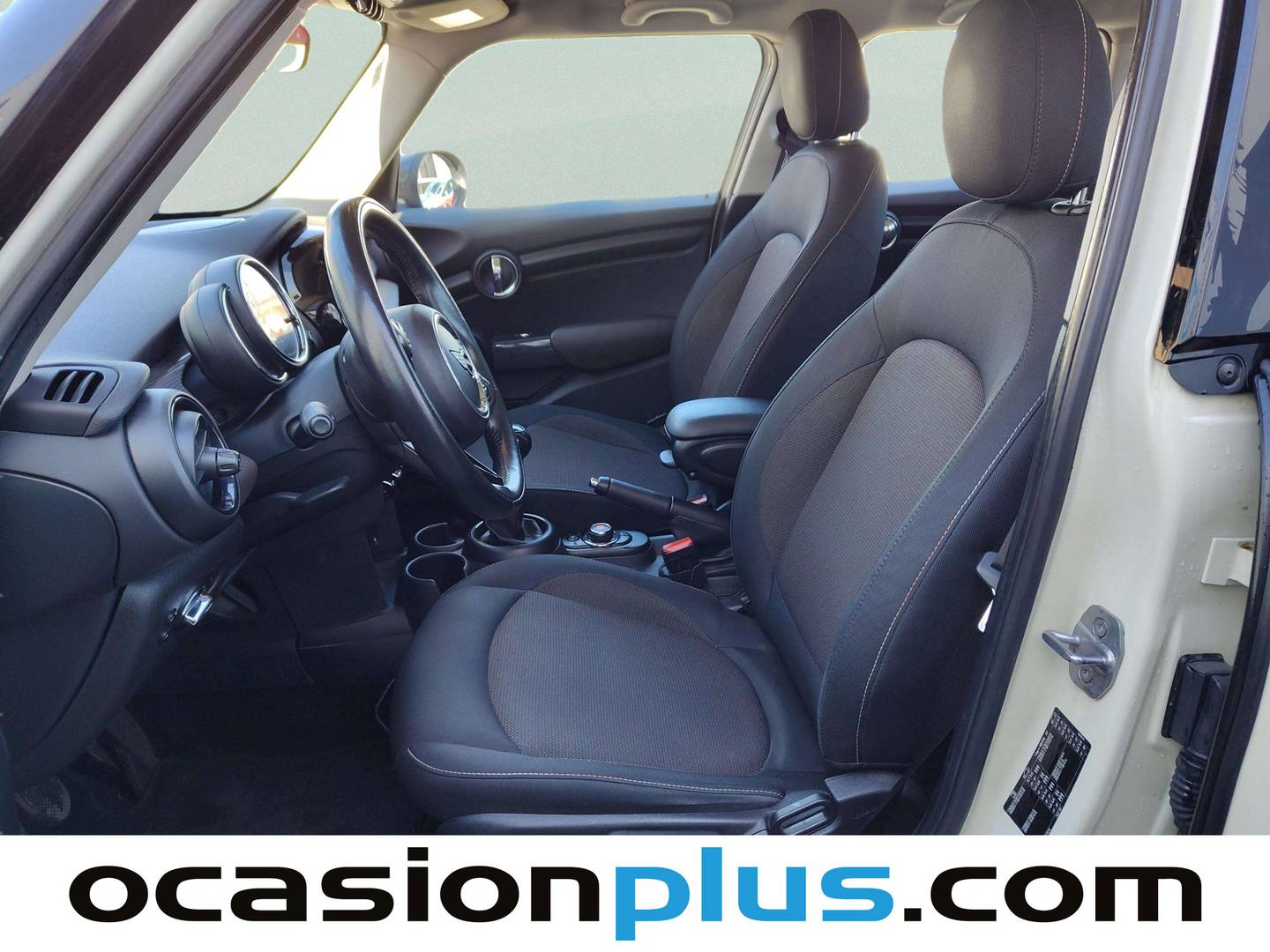 Foto asientos delanteros Mini MINI MINI MINI Cooper 5 Puertas Cooper 5 Puertas D (116 CV)