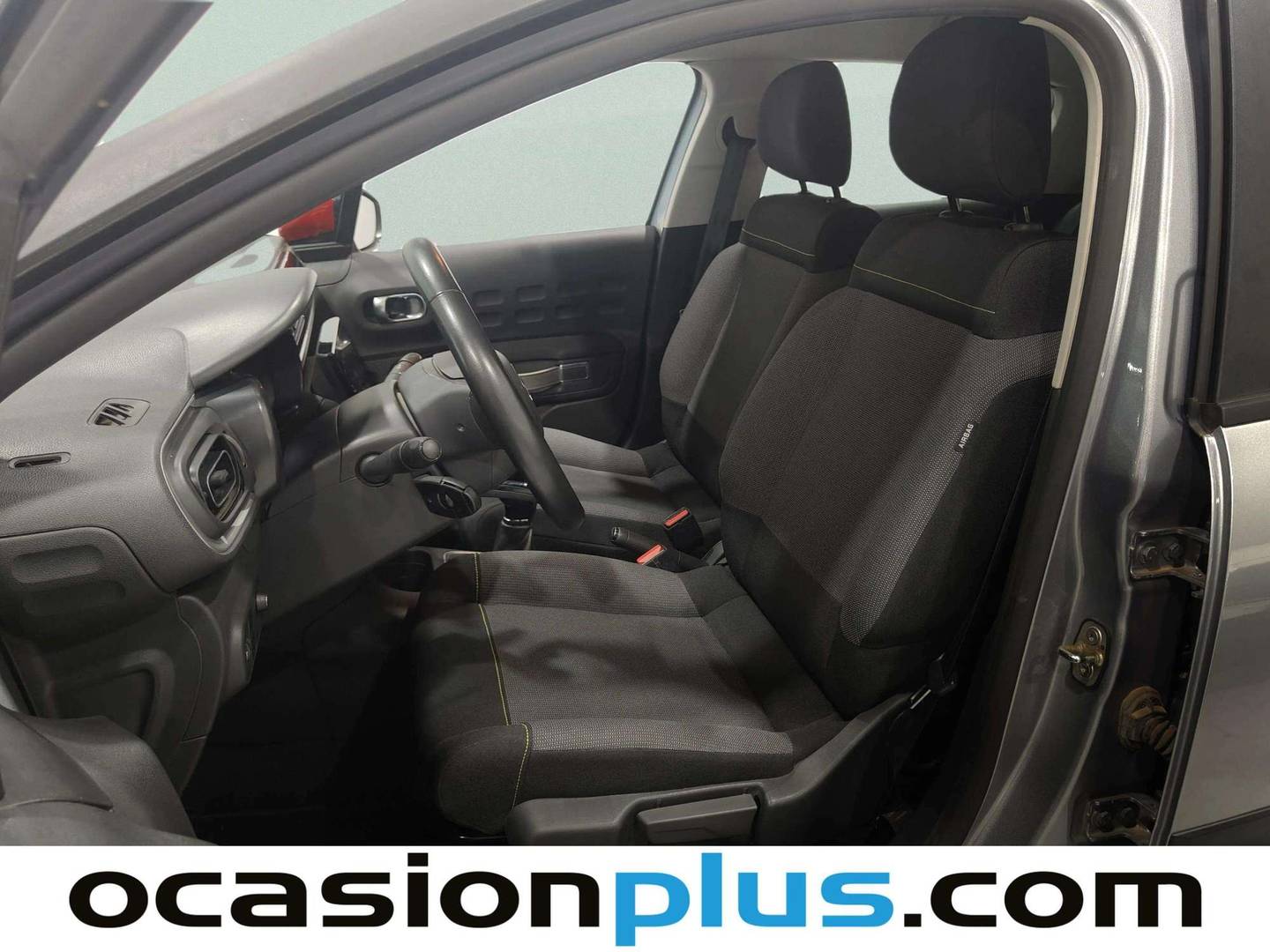 Foto asientos delanteros Citroën C3 Citroën C3 PureTech 83 Feel Pack (83 CV)