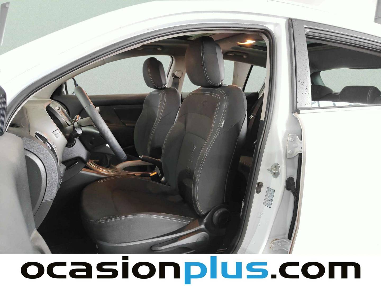 Foto asientos delanteros KIA Sportage KIA Sportage 1.6 GDI Drive 4x2 (135 CV)