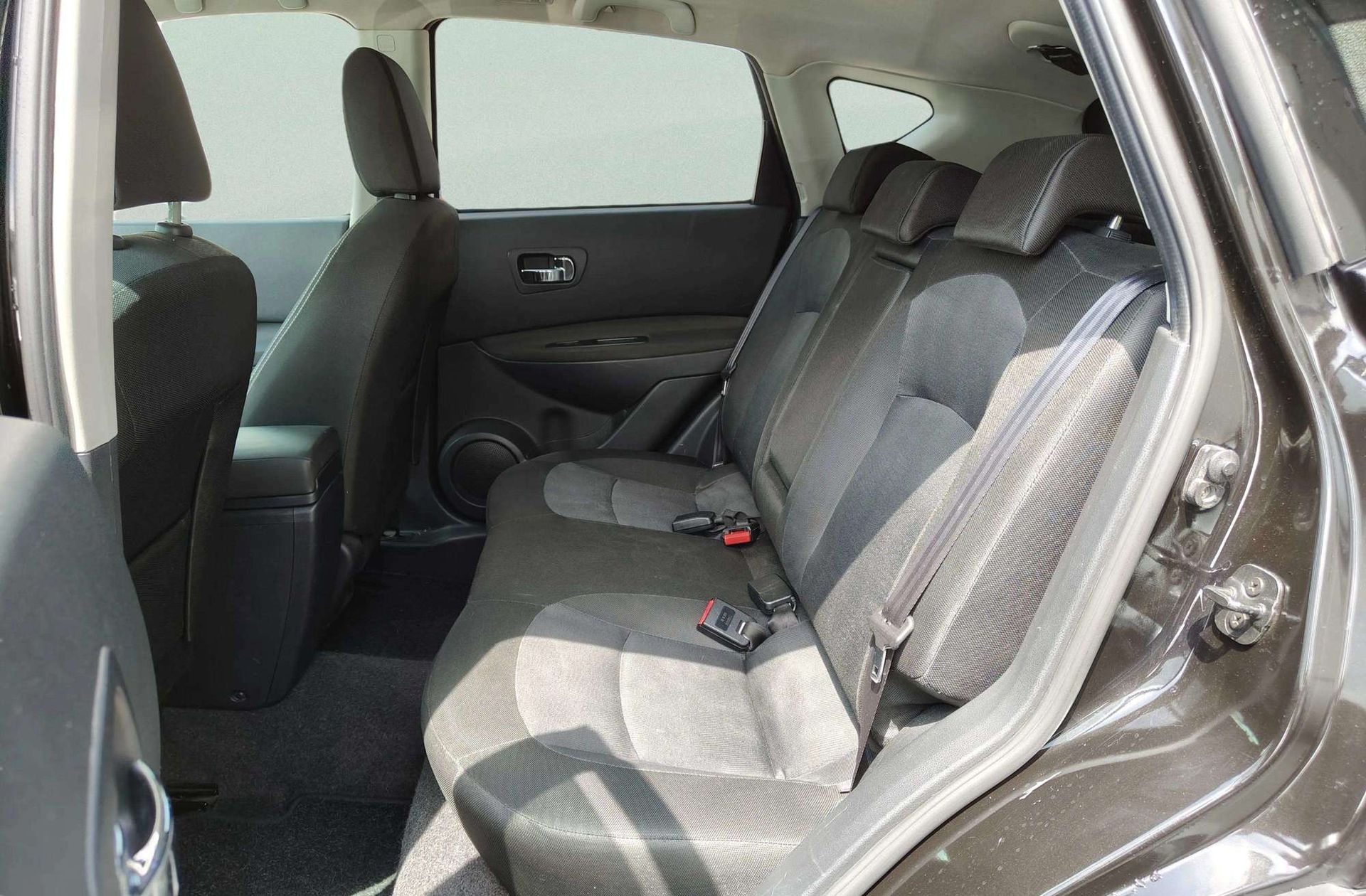 Nissan Qashqai 2.0 dCi Tekna Sport 4x2 - foto 11