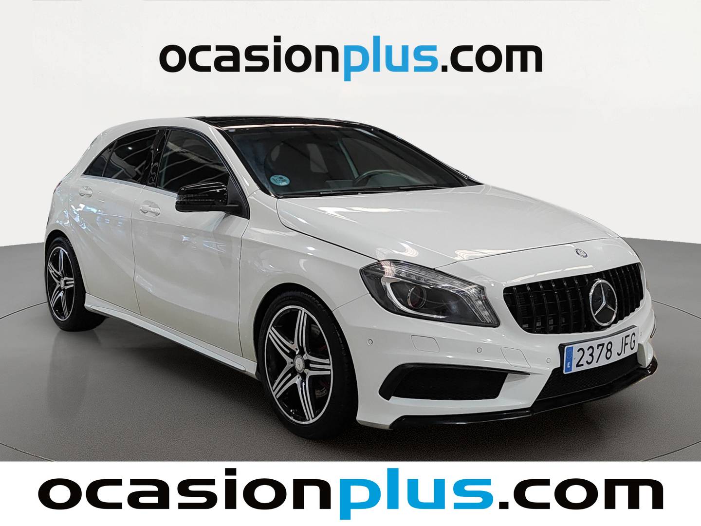 Foto delantera Mercedes Clase A Mercedes Clase A 250 AMG Line 4Matic (211 CV) derecha