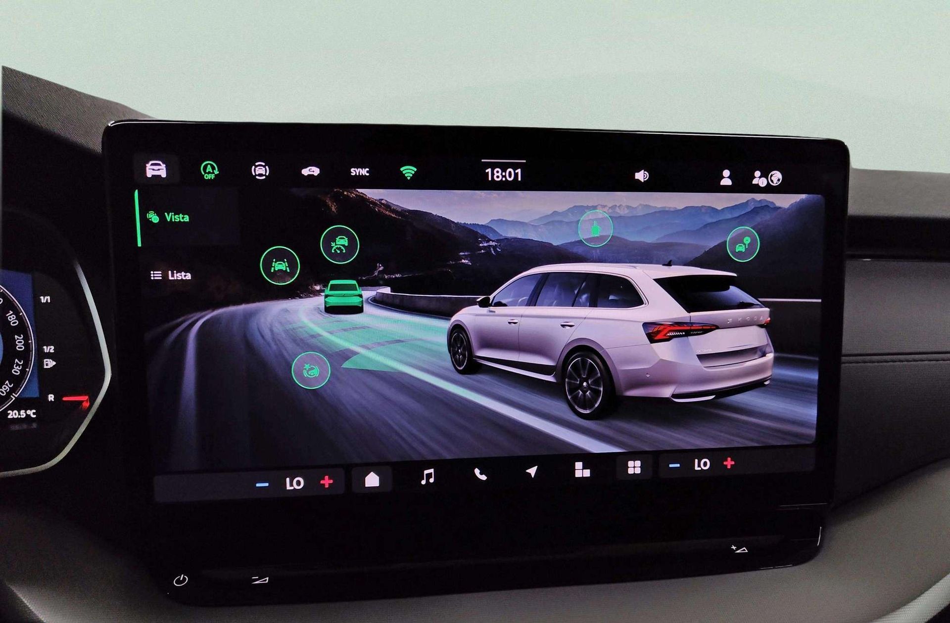 Škoda Octavia Combi 1.5 TSI m-HEV Selection DSG - foto 13