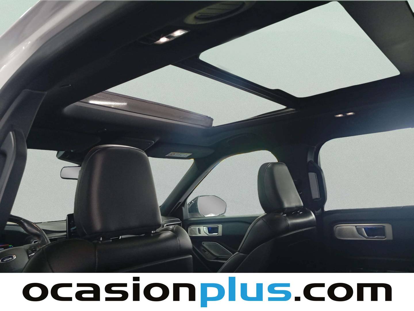 Extras y acabados del Ford Explorer Ford Explorer 3.0 PHEV ST Line AWD (450 CV) 7 Plazas