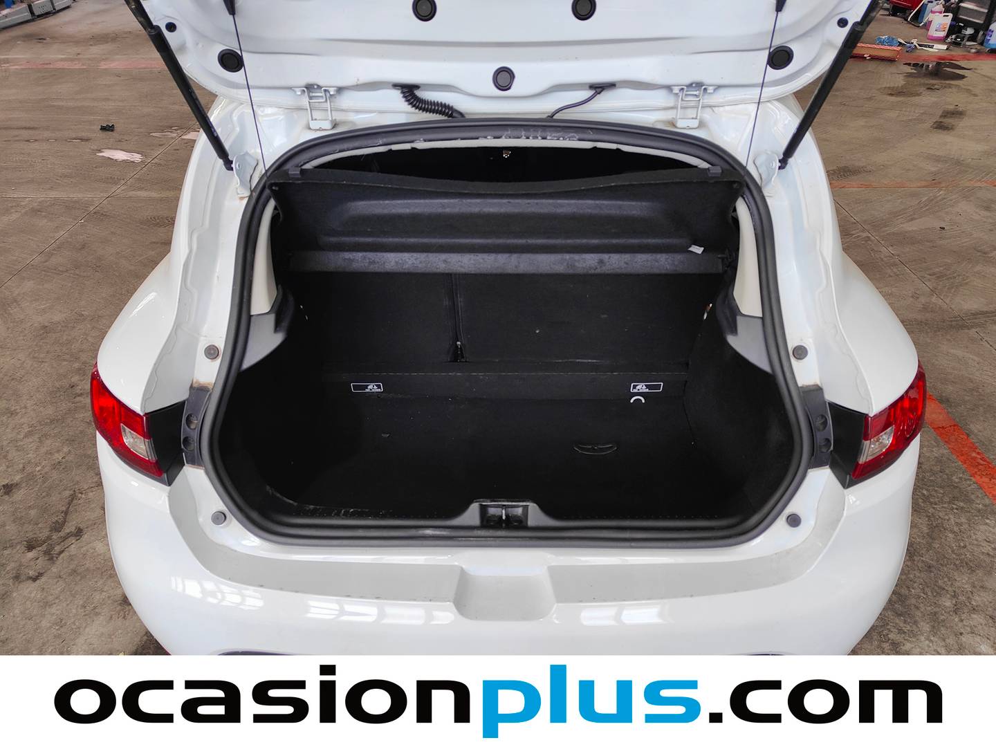 Fotos maletero Renault Clio Renault Clio Business TCe (90 CV) GLP