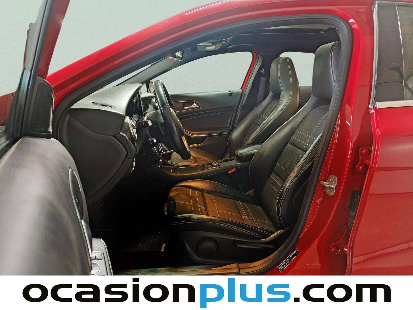 Foto asientos delanteros Mercedes Clase A Mercedes Clase A 200 d (136 CV)