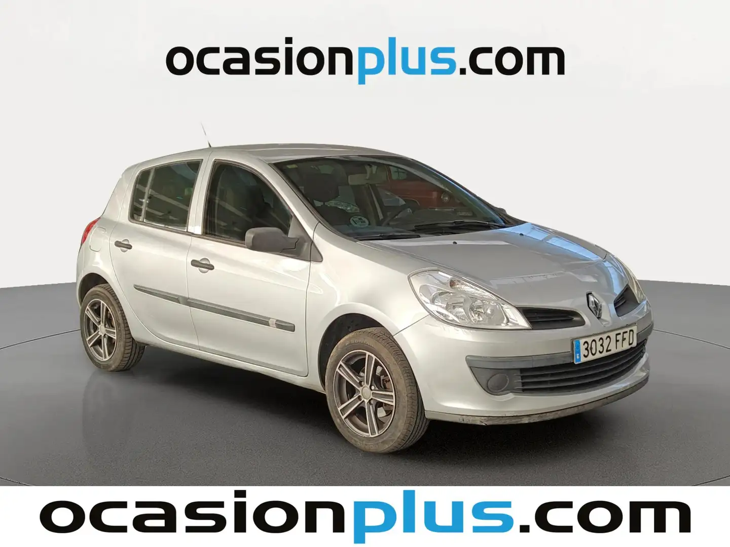 Foto Renault Clio Renault Clio 1.2 16v Pack Authentique (75 CV)