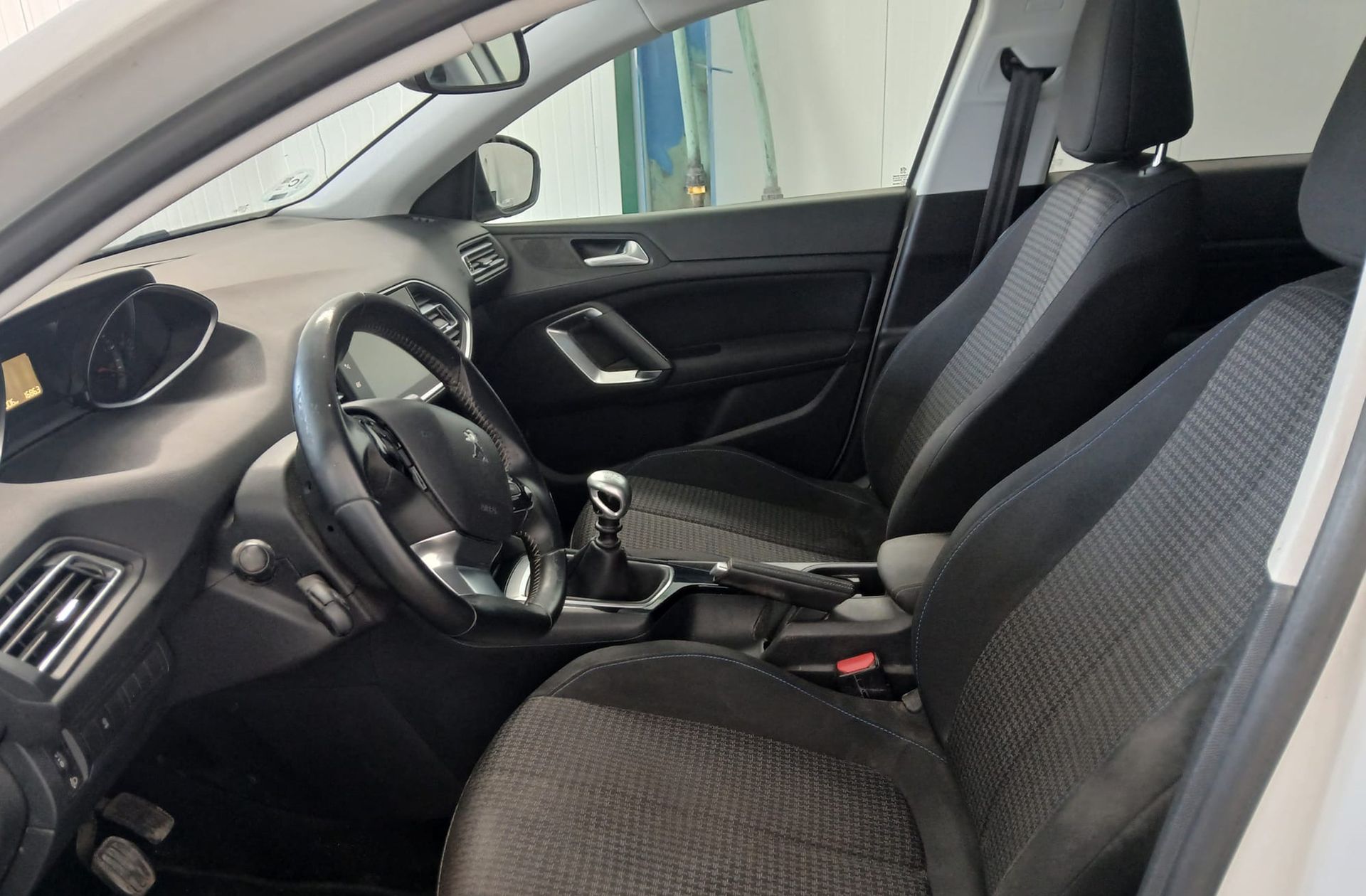 Peugeot 308 BlueHDi 130 Style - foto 9