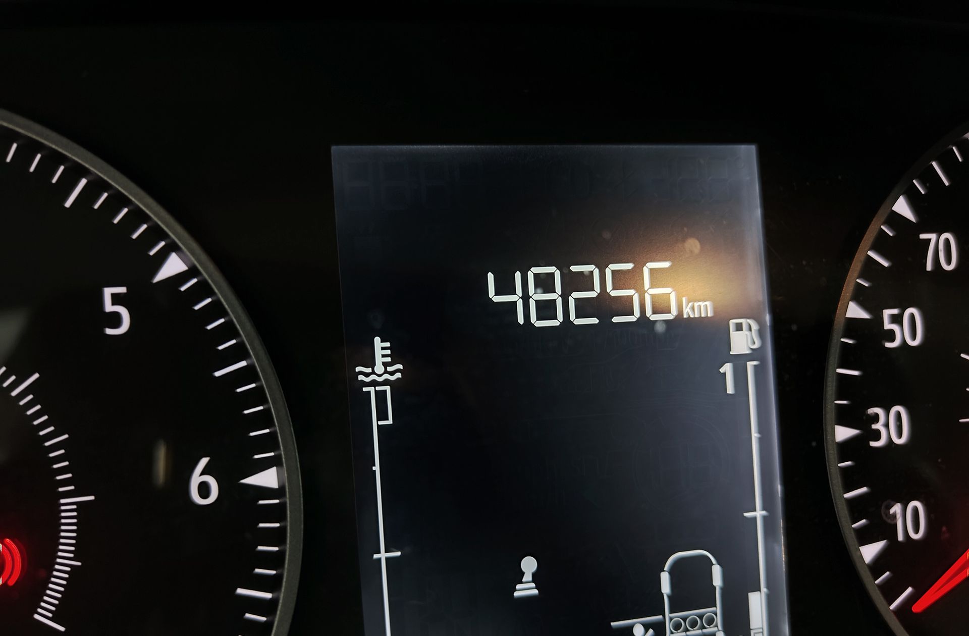 Dacia Sandero Essential TCe - foto 9