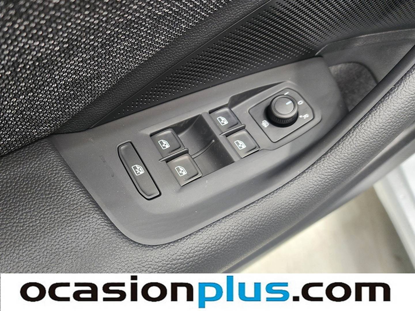 Foto Skoda Superb Skoda Superb 1.5 TSI m-HEV Essence DSG (150 CV)