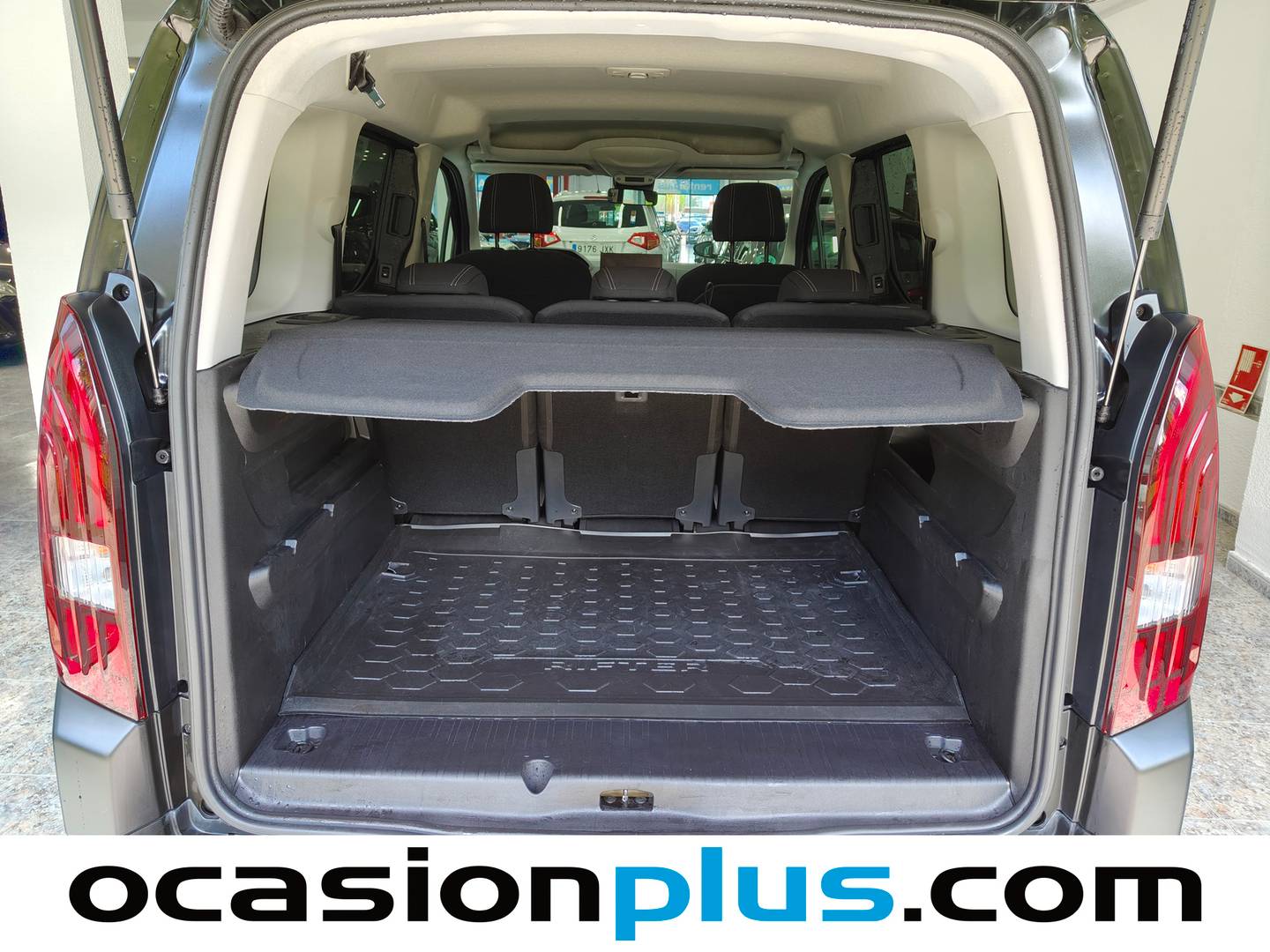 Foto asientos delanteros Peugeot Rifter Peugeot Rifter BlueHDi 100 Allure (100 CV)