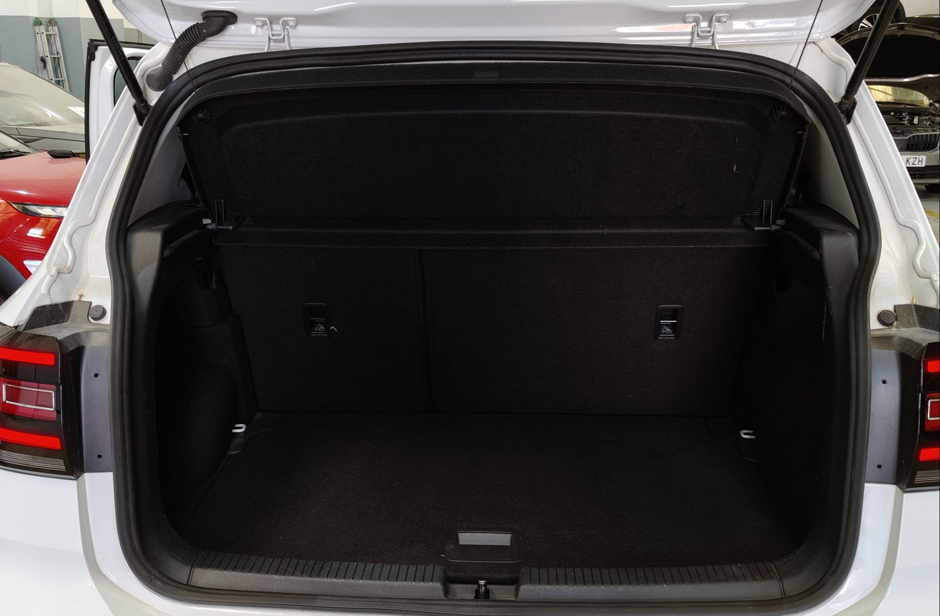 Volkswagen T-Cross Advance 1.5 TSI DSG - foto 18