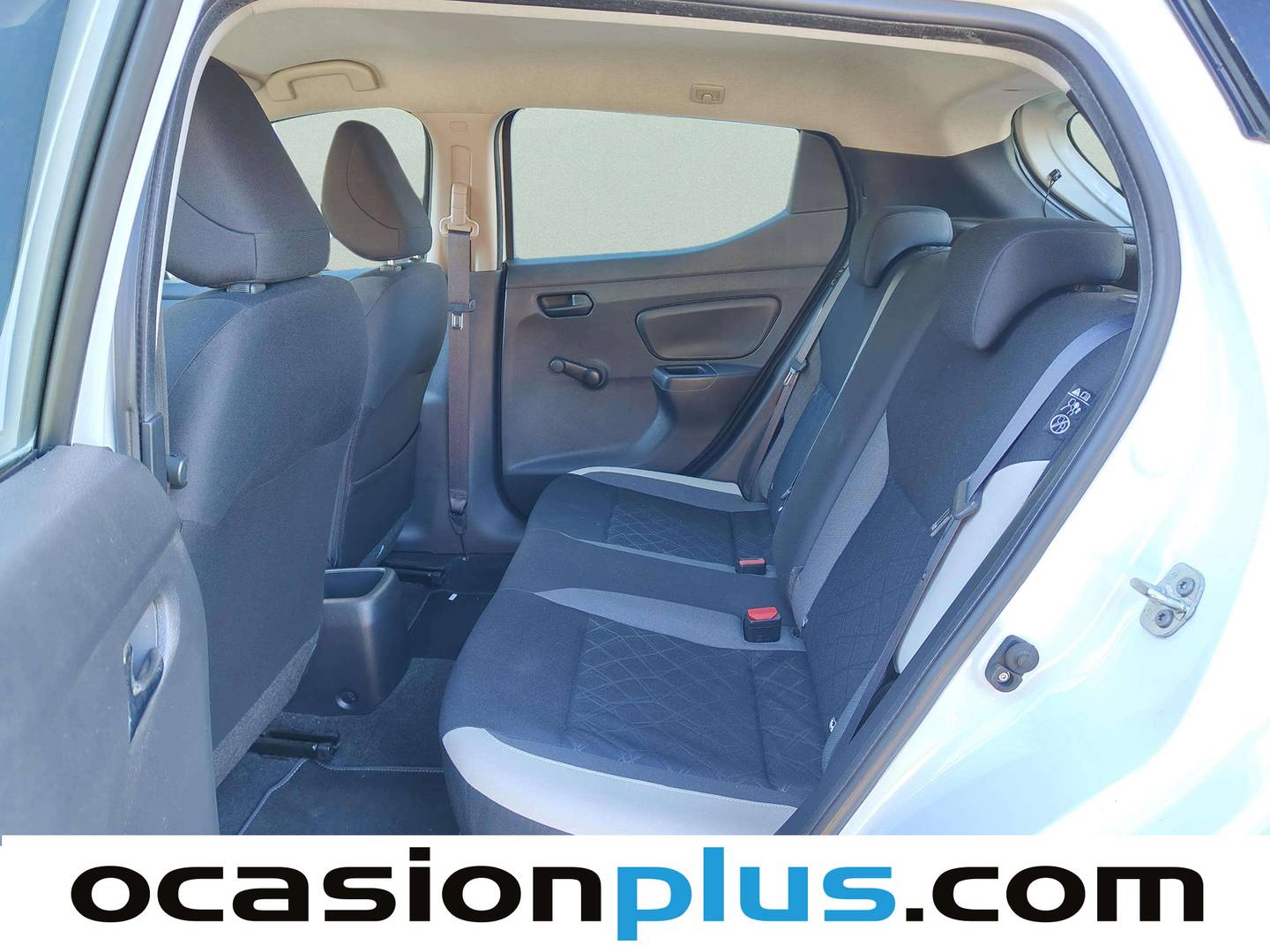 Foto asientos traseros Nissan Micra Nissan Micra IG-T 90 S&S Acenta (90 CV)