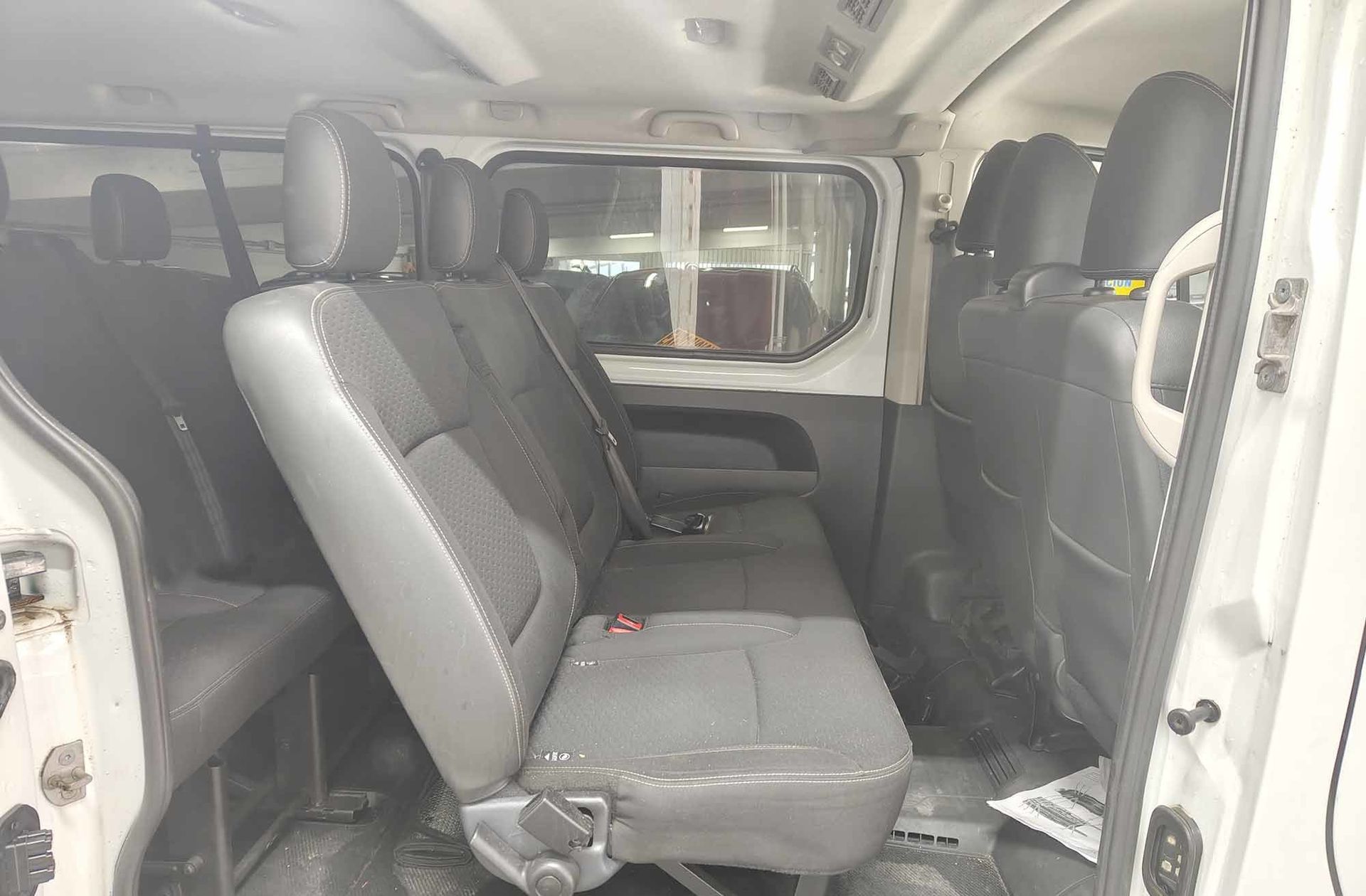 Opel Vivaro Combi 1.6 CDTI L2 2.9t - foto 15