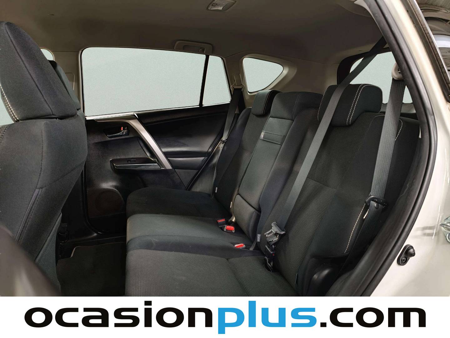 Foto asientos traseros Toyota Rav4 Toyota Rav4 2.5l hybrid Advance Pack Drive 2WD (197 CV)