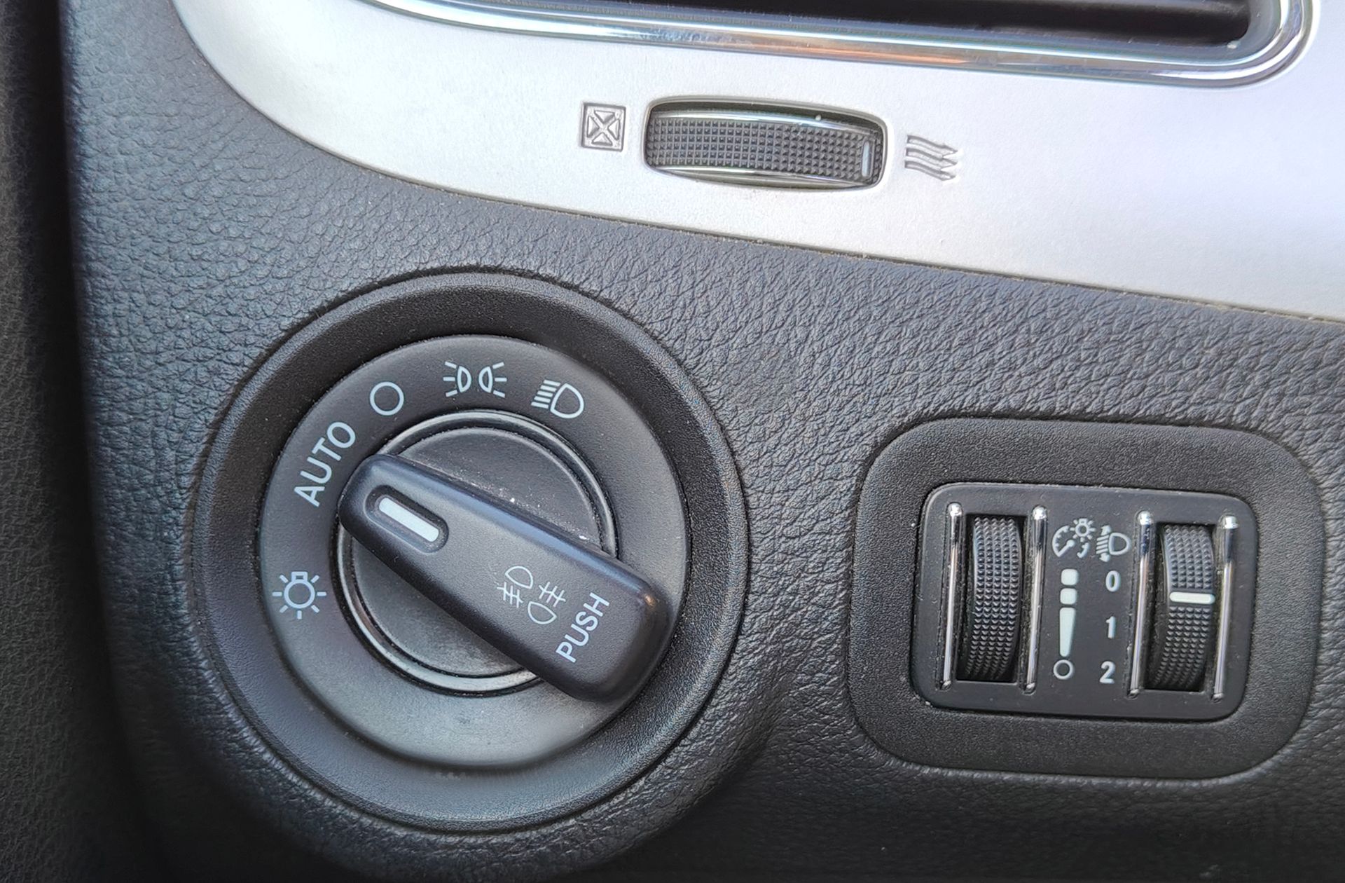 Fiat Freemont 2.0 16v Diesel Lounge 7 plazas - foto 26
