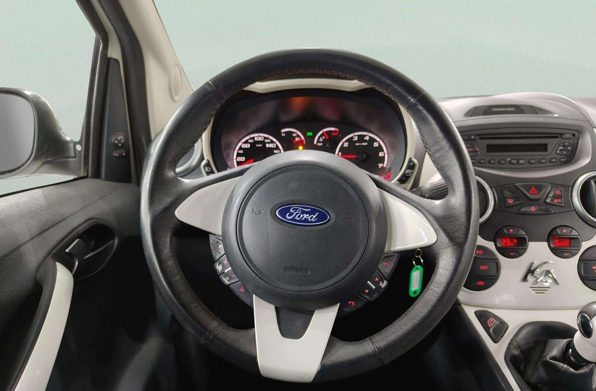 Ford Ka 1.2 Duratec Titanium+ - foto 22