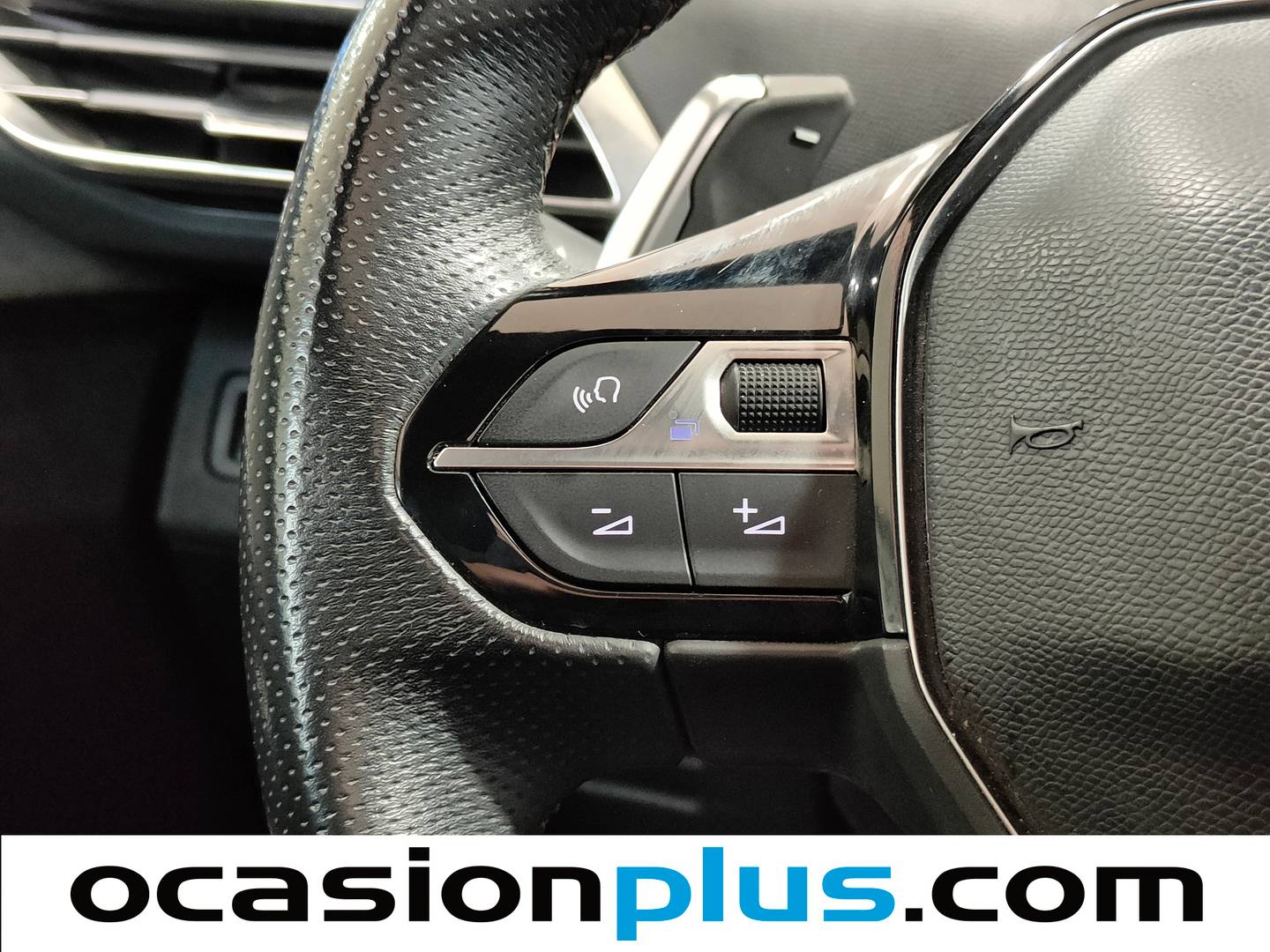 Foto Peugeot 3008 Peugeot 3008 PureTech 130 S&S GT EAT8 (130 CV)