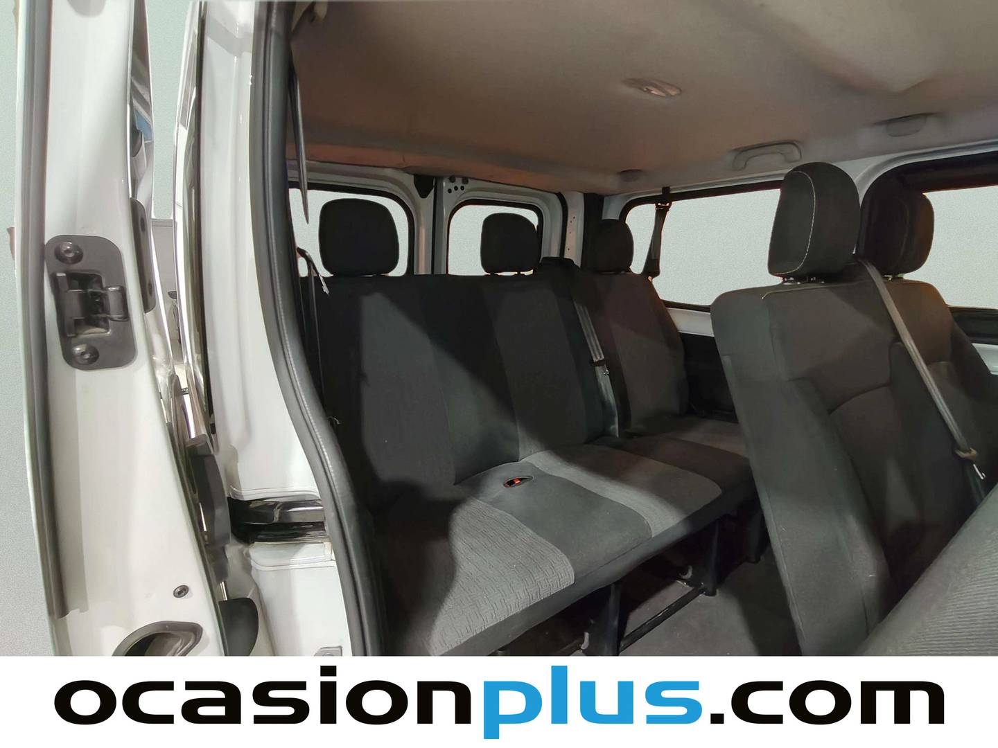 Extras y acabados del Renault Trafic Renault Trafic Combi 9 Energy dCi (120 CV) 9 Plazas