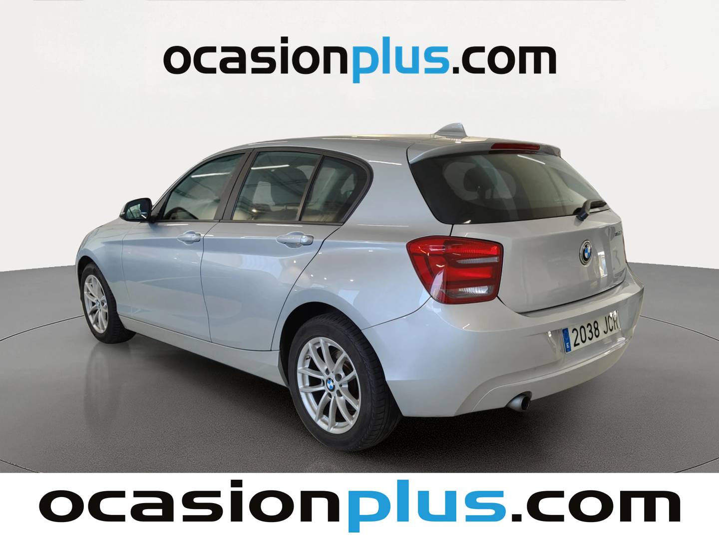 Foto trasera BMW Serie 1 BMW Serie 1 116d (116 CV) izquierda