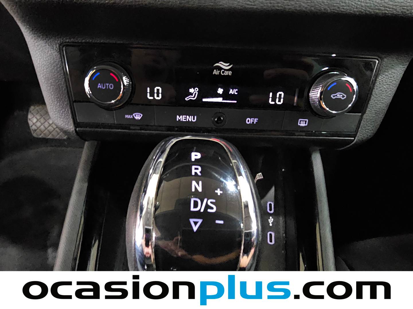 Foto Skoda Kamiq Skoda Kamiq 1.0 TSI Emotion DSG (110 CV)