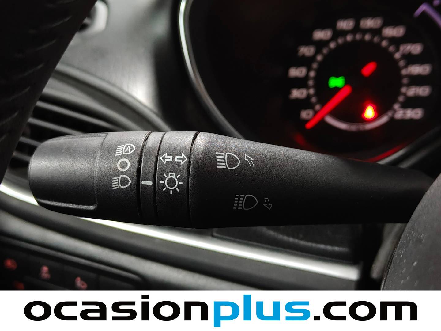 Equipamiento del Fiat Tipo Fiat Tipo SW SW 1.4 gasolina/GLP Lounge (120 CV)