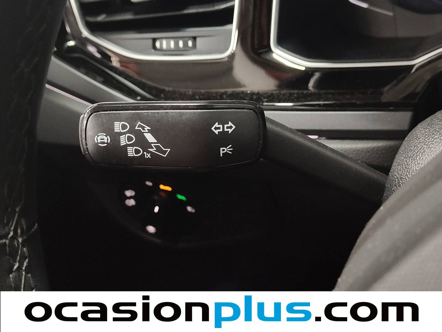 Volkswagen Taigo Volkswagen Taigo R-Line 1.0 TSI (110 CV) seminuevo