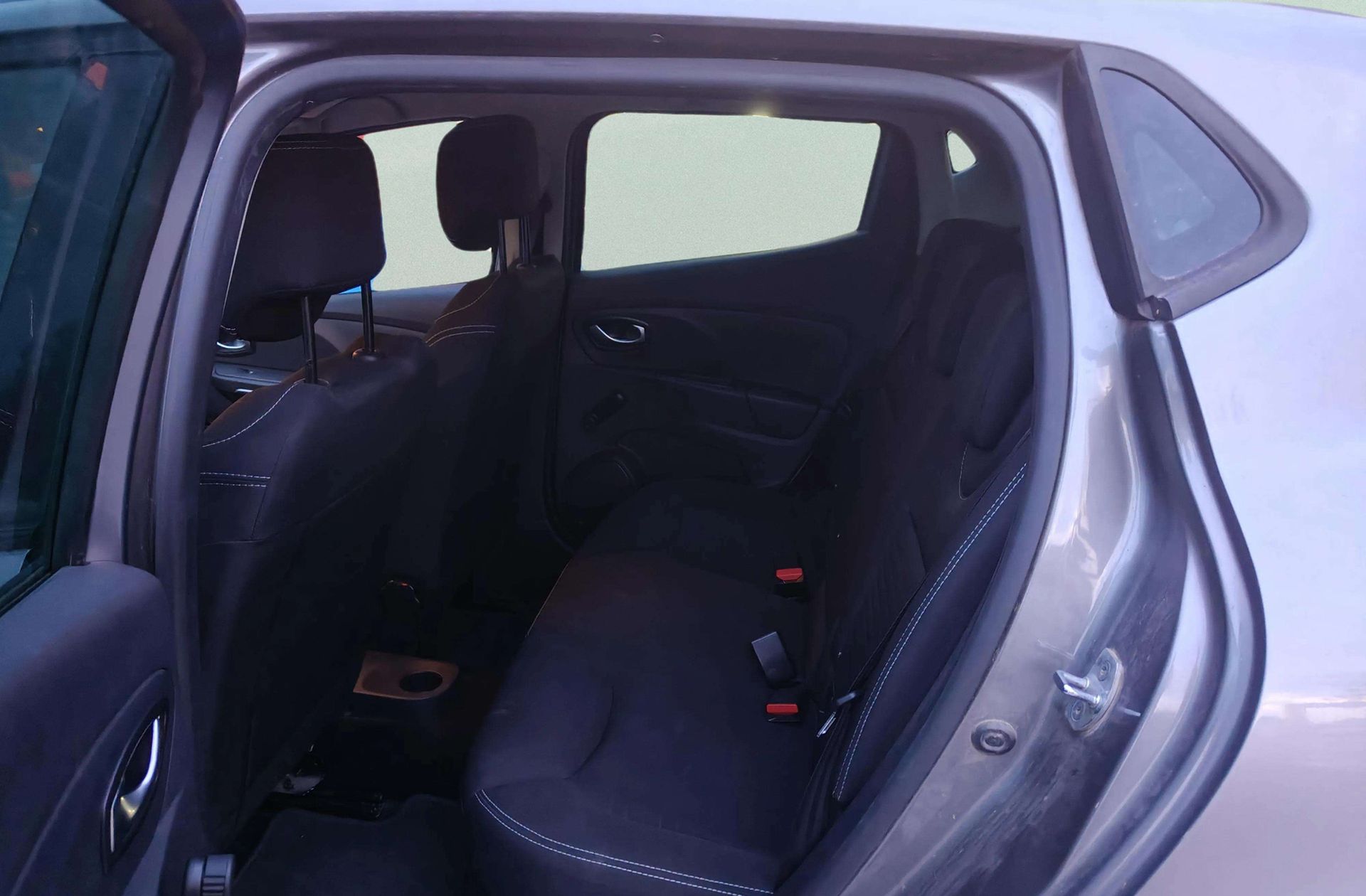 Renault Clio Limited 1.2 - foto 10