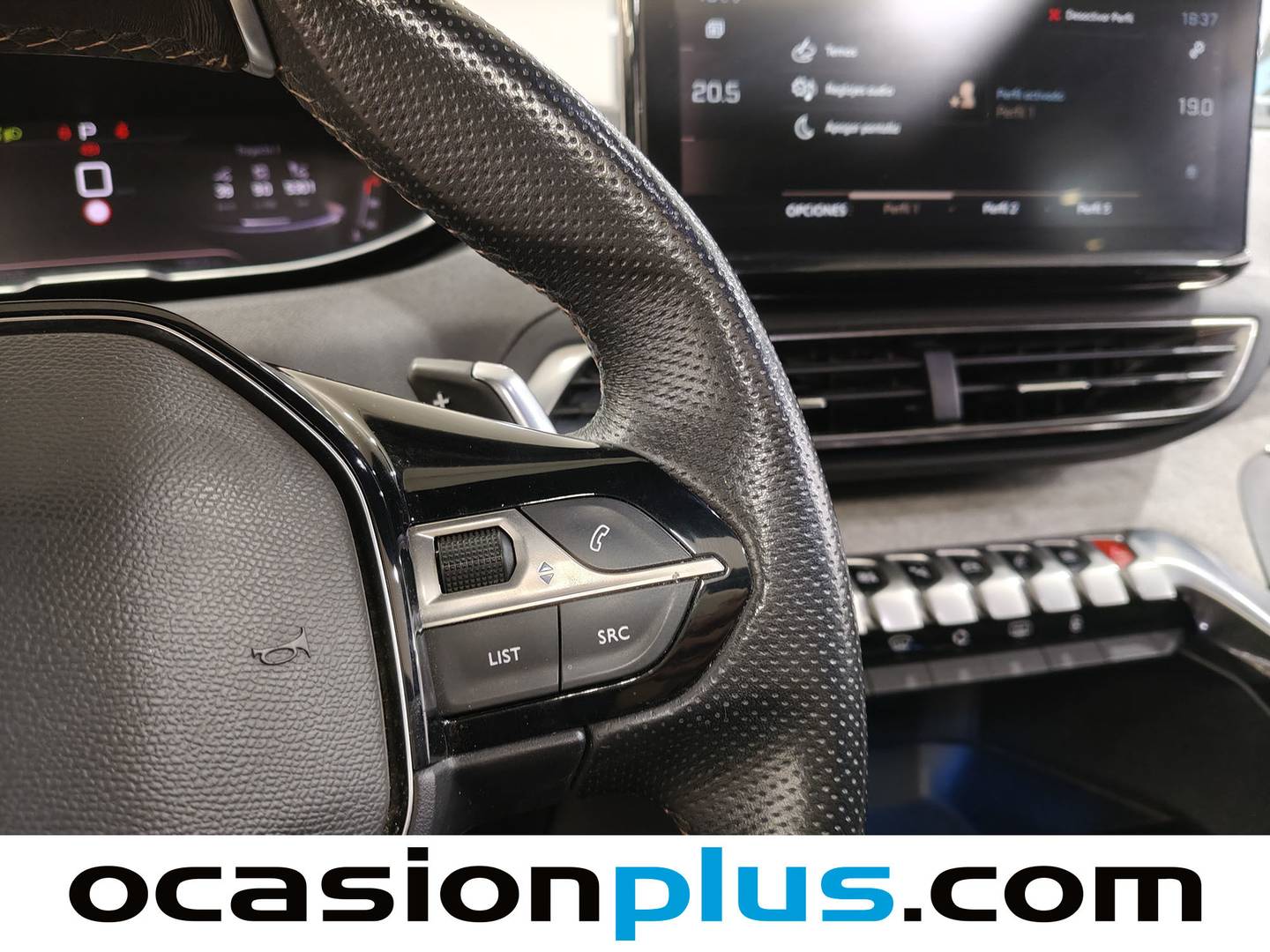 Foto Peugeot 3008 Peugeot 3008 PureTech 130 S&S GT EAT8 (130 CV)