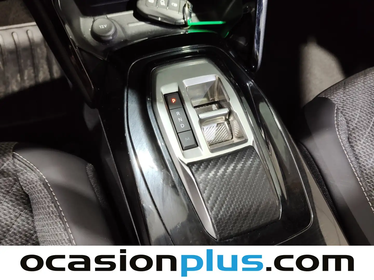 Foto Peugeot 2008 Peugeot 2008 Allure Hybrid eDCS6  (136 CV)