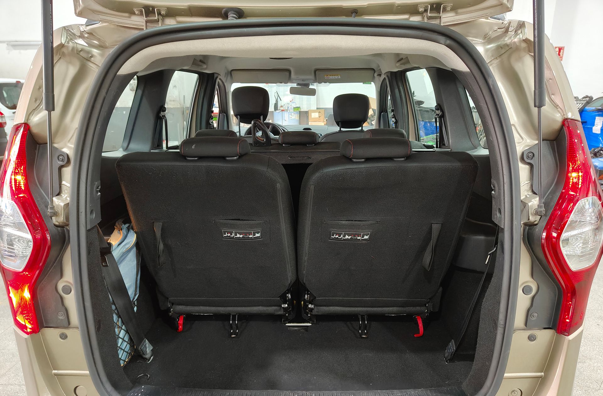 Dacia Lodgy Serie Limitada Xplore TCe GPF 7 plazas - foto 15