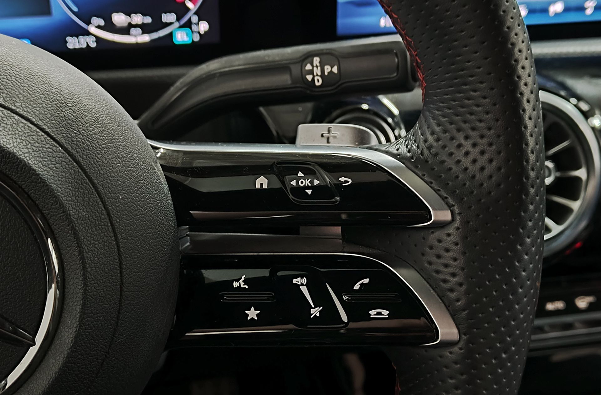 Mercedes-Benz Clase A 250 e Pack AMG - foto 32