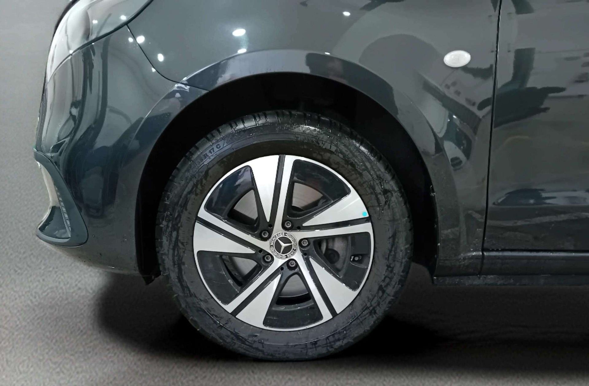 Mercedes-Benz Vito 114 CDI Tourer Pro Larga - foto 32