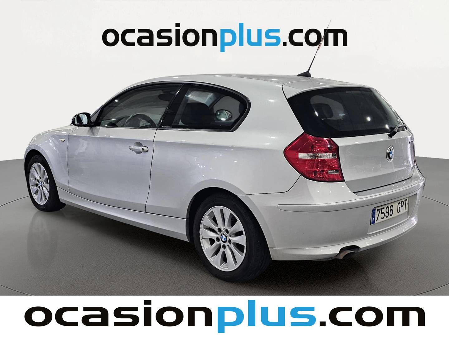 Foto trasera BMW Serie 1 BMW Serie 1 118i (143 CV) izquierda