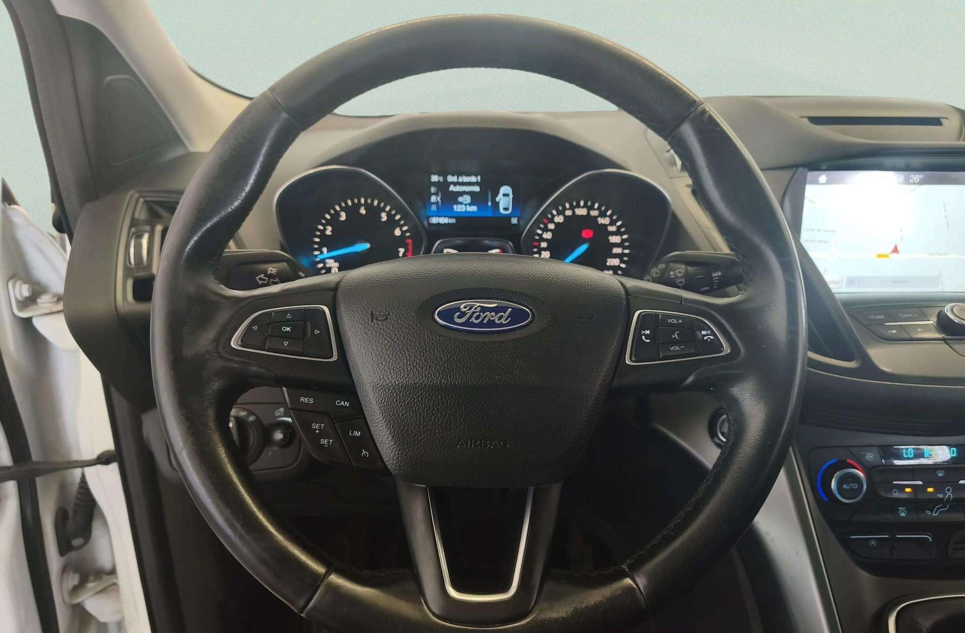 Ford Kuga 1.5 EcoBoost Trend+ 4x2 - foto 22