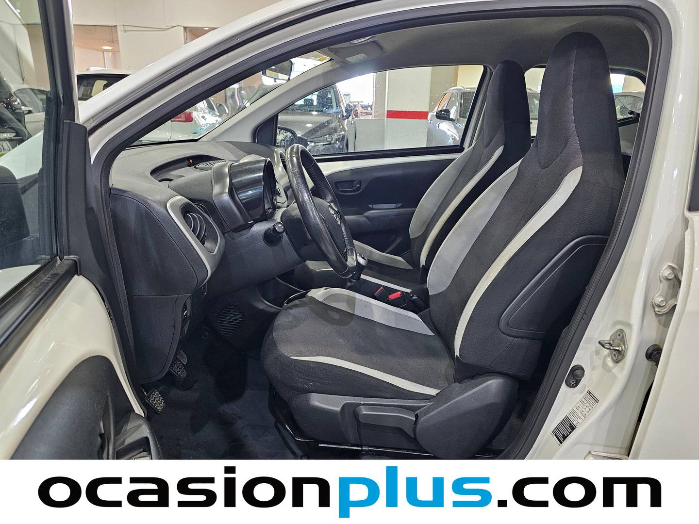 Foto asientos delanteros Toyota Aygo Toyota Aygo 70 City (68 CV)