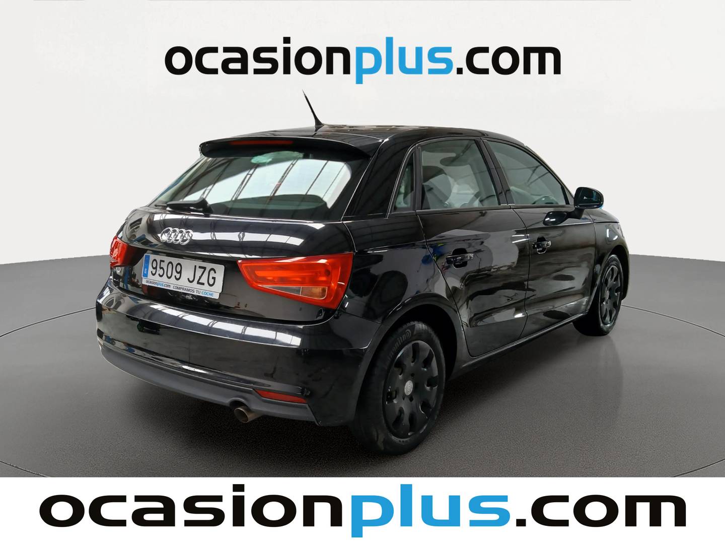 Foto trasera Audi A1 Audi A1 Sportback Attraction 1.6 TDI (116 CV) derecha