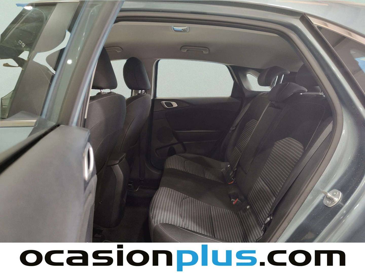 Foto asientos traseros KIA Ceed KIA Ceed 1.0 T-GDI Drive (100 CV)