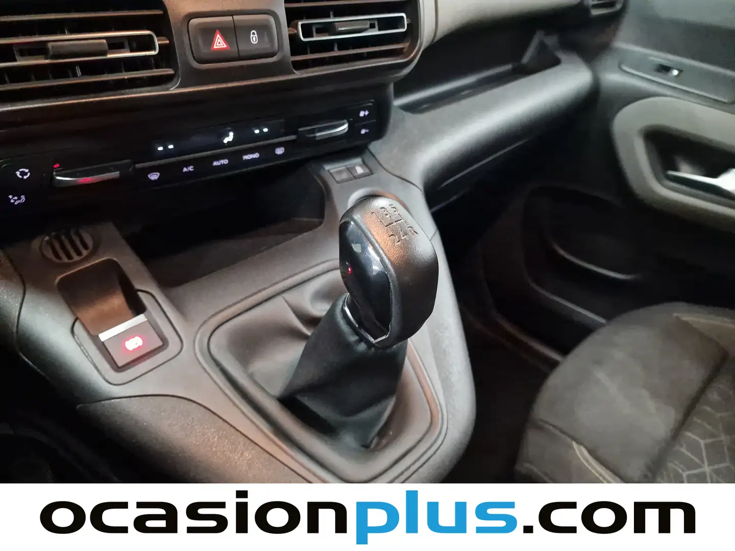 Foto Peugeot Rifter Peugeot Rifter BlueHDi 100 Active Standard Nav+ (100 CV)